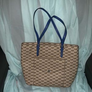 Michael kors tote
